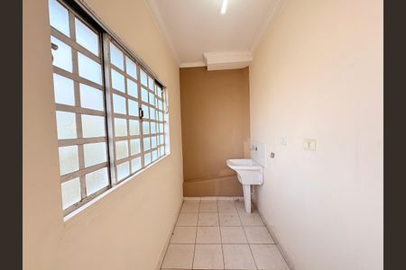 Casa para alugar com 2400m², 1 quarto e 20 vagasÁrea Serviço