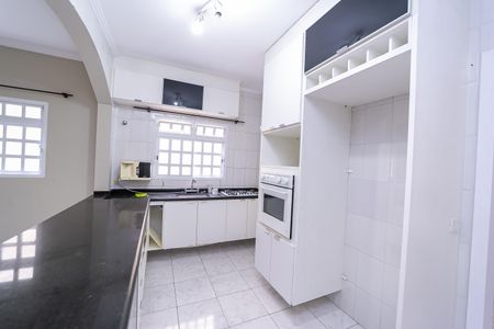Casa à venda com 208m², 3 quartos e 2 vagasCozinha