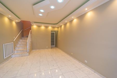 Casa à venda com 208m², 3 quartos e 2 vagasSala