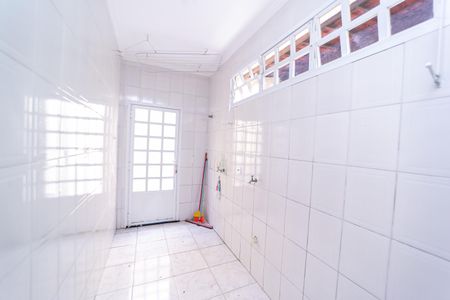 Casa à venda com 208m², 3 quartos e 2 vagasÁrea de Serviço