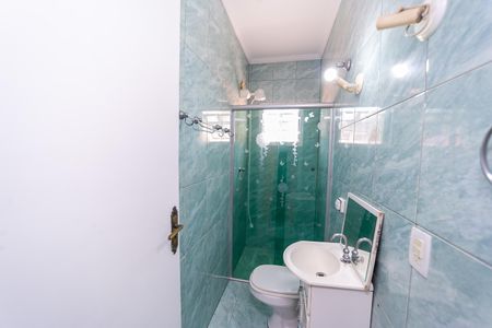 Casa à venda com 208m², 3 quartos e 2 vagasBanheiro 