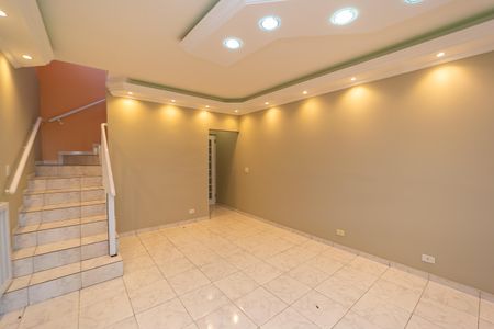 Casa à venda com 208m², 3 quartos e 2 vagasSala