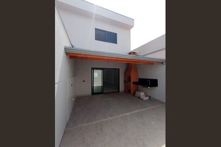 Casa à venda com 155m², 3 quartos e 4 vagas Casa à venda com 155m², 3 quartos e 4 vagasFoto 01