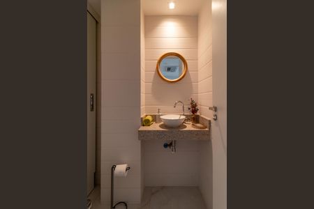 Apartamento à venda com 185m², 3 quartos e 3 vagas Apartamento à venda com 185m², 3 quartos e 3 vagasLavabo