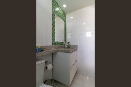 Apartamento à venda com 185m², 3 quartos e 3 vagas Apartamento à venda com 185m², 3 quartos e 3 vagasBanheiro da Suíte 1