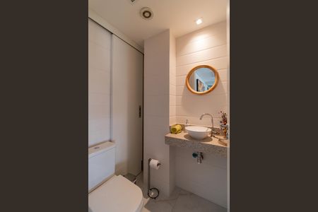 Apartamento à venda com 185m², 3 quartos e 3 vagas Apartamento à venda com 185m², 3 quartos e 3 vagasLavabo