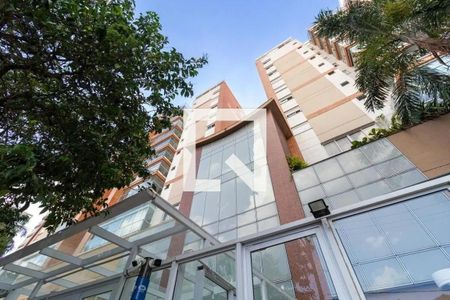 Apartamento à venda com 185m², 3 quartos e 3 vagas Apartamento à venda com 185m², 3 quartos e 3 vagasFachada