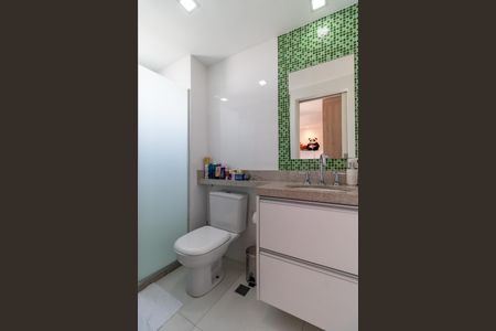 Apartamento à venda com 185m², 3 quartos e 3 vagas Apartamento à venda com 185m², 3 quartos e 3 vagasBanheiro da Suíte 1