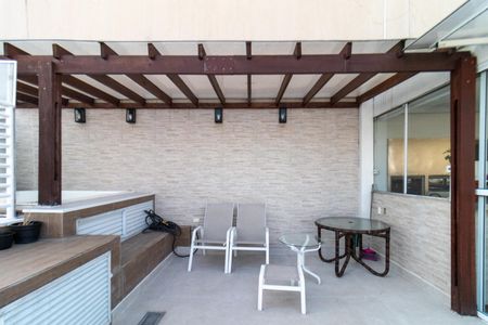 Apartamento à venda com 185m², 3 quartos e 3 vagas Apartamento à venda com 185m², 3 quartos e 3 vagasCobertura