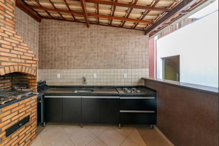 Casa à venda com 371m², 4 quartos e 8 vagas Casa à venda com 371m², 4 quartos e 8 vagasVaranda gourmet