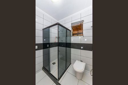 Casa à venda com 371m², 4 quartos e 8 vagas Casa à venda com 371m², 4 quartos e 8 vagasBanheiro Social 2