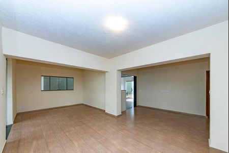 Sala 1 de casa à venda com 4 quartos, 371m² em Caiçaras, Belo Horizonte