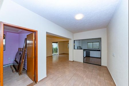 Casa à venda com 371m², 4 quartos e 8 vagas Casa à venda com 371m², 4 quartos e 8 vagasSala 1