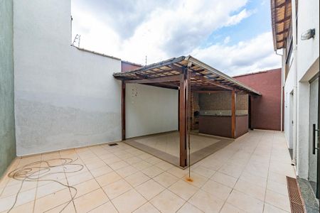 Casa à venda com 371m², 4 quartos e 8 vagas Casa à venda com 371m², 4 quartos e 8 vagasVaranda gourmet