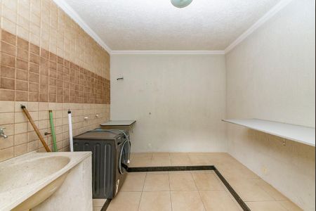 Casa à venda com 371m², 4 quartos e 8 vagas Casa à venda com 371m², 4 quartos e 8 vagasÁrea de Serviço