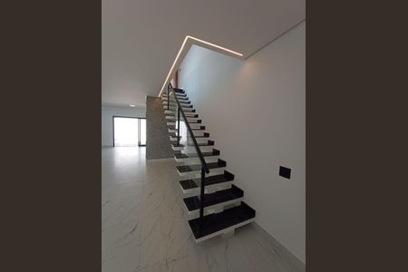 Casa à venda com 155m², 3 quartos e sem vaga Casa à venda com 155m², 3 quartos e sem vagaFoto 05