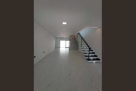 Casa à venda com 155m², 3 quartos e sem vaga Casa à venda com 155m², 3 quartos e sem vagaFoto 01