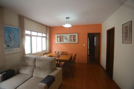 Apartamento à venda com 120m², 3 quartos e 1 vagaSala
