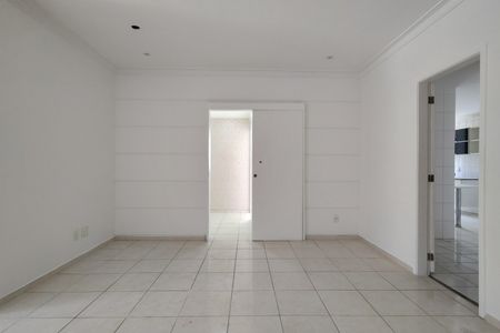 Apartamento à venda com 117m², 3 quartos e 1 vaga Apartamento à venda com 117m², 3 quartos e 1 vagaSala