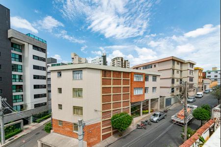 Apartamento à venda com 165m², 3 quartos e 2 vagasVaranda Vista