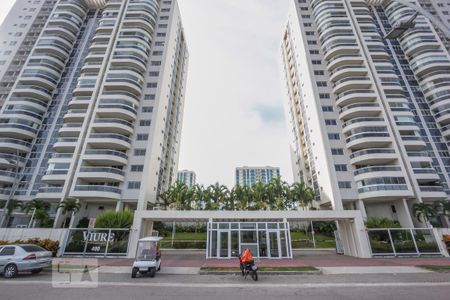 Apartamento para alugar com 85m², 2 quartos e 1 vagaFachada