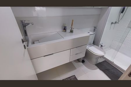 Apartamento para alugar com 85m², 2 quartos e 1 vagaBanheiro da Suíte