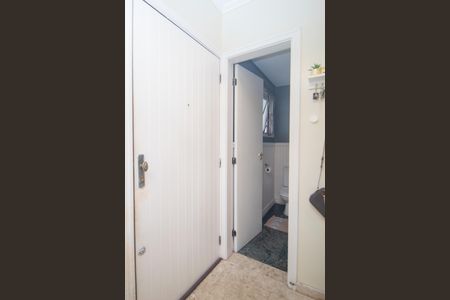 Casa à venda com 125m², 4 quartos e 2 vagas Casa à venda com 125m², 4 quartos e 2 vagasSala