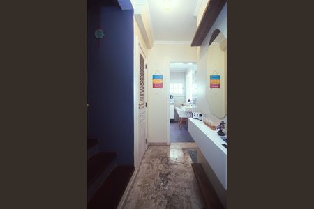 Casa à venda com 125m², 4 quartos e 2 vagas Casa à venda com 125m², 4 quartos e 2 vagasCorredor