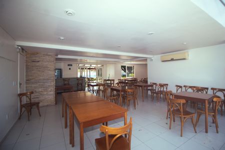 Casa à venda com 125m², 4 quartos e 2 vagas Casa à venda com 125m², 4 quartos e 2 vagasÁrea comum - Salão de festas