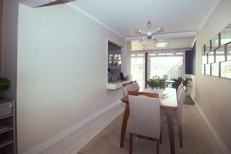 Sala de casa à venda com 4 quartos, 125m² em Cavalhada, Porto Alegre