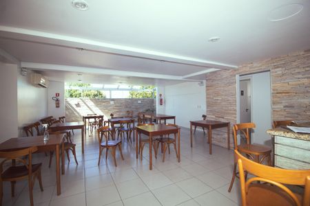 Casa à venda com 125m², 4 quartos e 2 vagas Casa à venda com 125m², 4 quartos e 2 vagasÁrea comum - Salão de festas