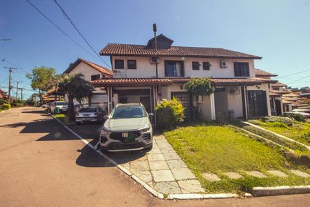 Casa à venda com 125m², 4 quartos e 2 vagas Casa à venda com 125m², 4 quartos e 2 vagasFachada