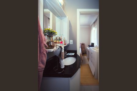 Casa à venda com 125m², 4 quartos e 2 vagasBanheiro da Suíte