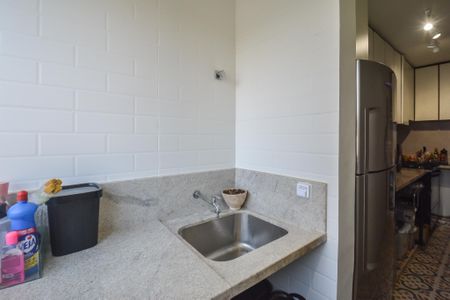 Apartamento à venda com 67m², 3 quartos e 1 vagaÁrea de Serviço