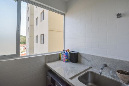 Apartamento à venda com 67m², 3 quartos e 1 vagaÁrea de Serviço