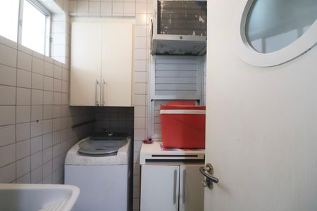 Apartamento para alugar com 75m², 3 quartos e 1 vagaÁrea de Serviço
