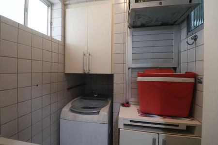 Apartamento para alugar com 75m², 3 quartos e 1 vagaÁrea de Serviço