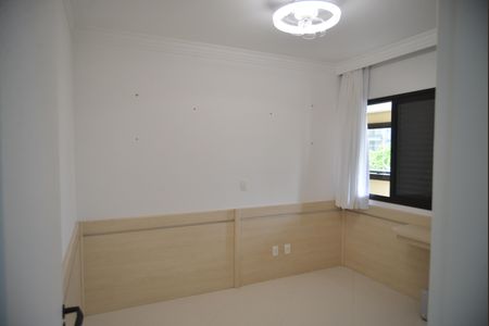 Apartamento à venda com 141m², 3 quartos e 5 vagas Suite 2