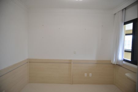 Apartamento à venda com 141m², 3 quartos e 5 vagas Suite 2