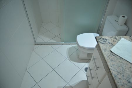 Apartamento à venda com 141m², 3 quartos e 5 vagasBanheiro da Suíte 1