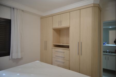 Apartamento à venda com 141m², 3 quartos e 5 vagasSuite 1