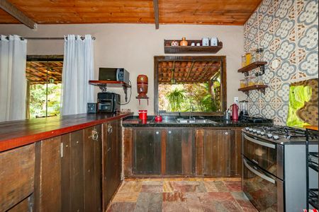 Casa de condomínio para alugar com 250m², 2 quartos e 2 vagas Casa de condomínio para alugar com 250m², 2 quartos e 2 vagasCozinha