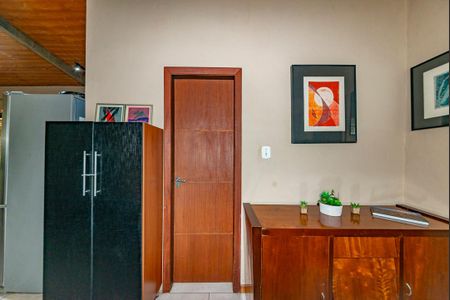 Casa de condomínio para alugar com 250m², 2 quartos e 2 vagas Casa de condomínio para alugar com 250m², 2 quartos e 2 vagasEscritório