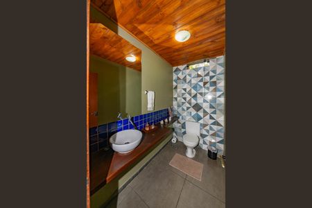 Casa de condomínio para alugar com 250m², 2 quartos e 2 vagas Casa de condomínio para alugar com 250m², 2 quartos e 2 vagasLavabo