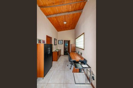 Casa de condomínio para alugar com 250m², 2 quartos e 2 vagas Casa de condomínio para alugar com 250m², 2 quartos e 2 vagasEscritório