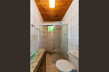 Casa de condomínio para alugar com 250m², 2 quartos e 2 vagas Casa de condomínio para alugar com 250m², 2 quartos e 2 vagasBanheiro da Suíte 2