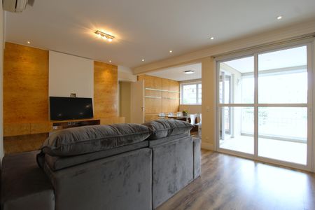 Apartamento para alugar com 112m², 2 quartos e 2 vagasSala