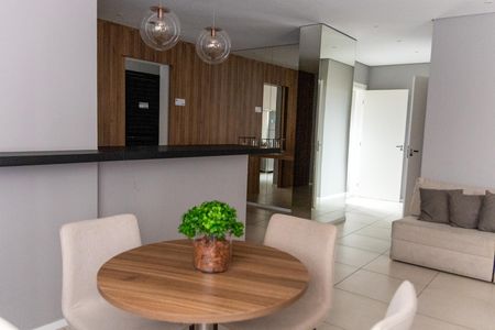 Apartamento para alugar com 56m², 2 quartos e 2 vagasÁrea comum - Salão de festas