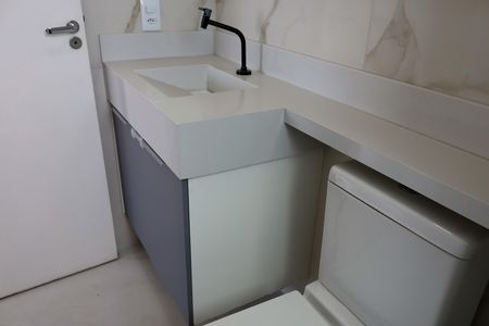 Apartamento para alugar com 56m², 2 quartos e 2 vagasBanheiro