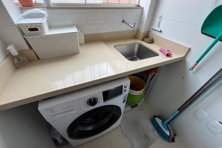 Apartamento à venda com 49m², 1 quarto e 1 vaga Apartamento à venda com 49m², 1 quarto e 1 vagaÁrea de Serviço